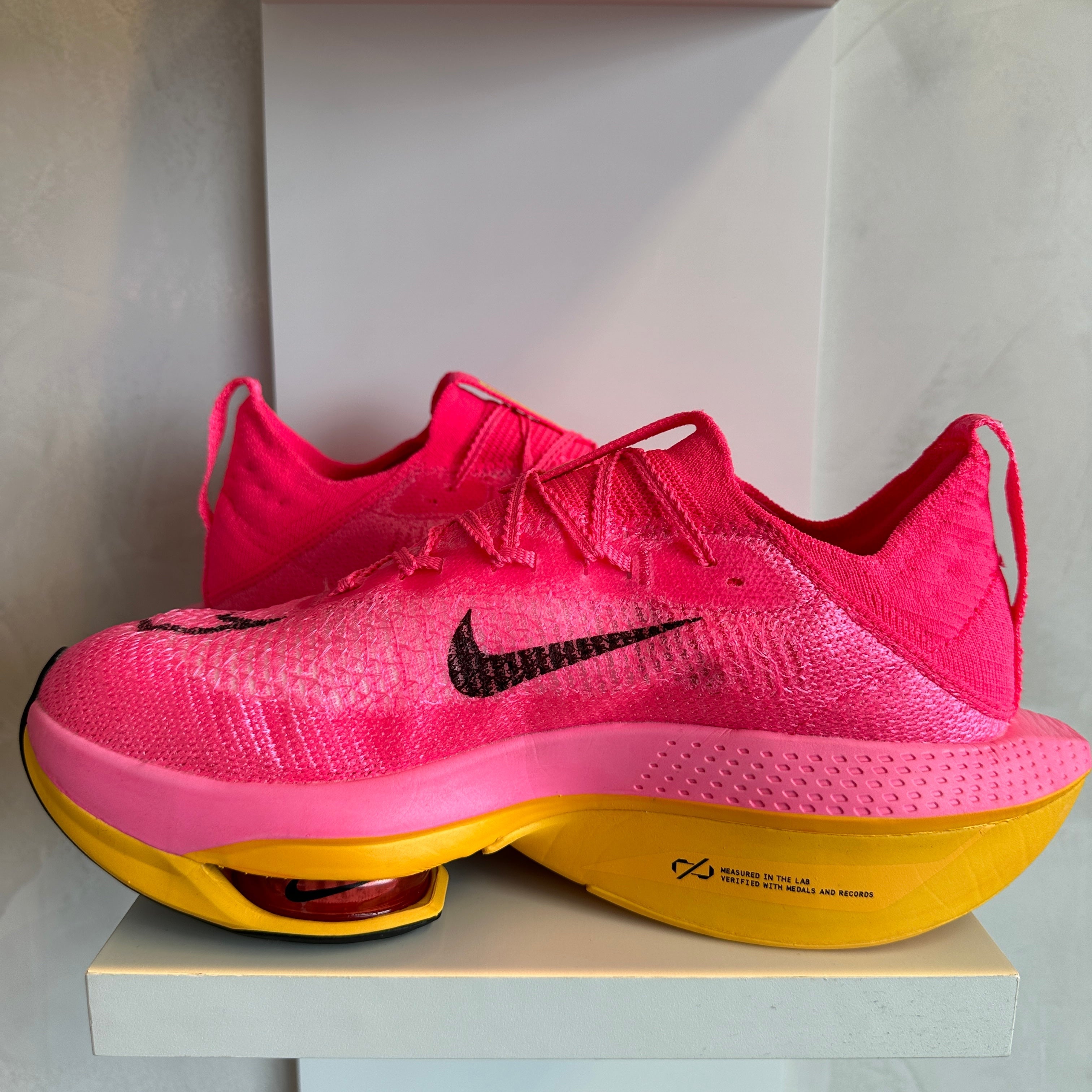 Nike Air Zoom Alphafly Rosa Hiper Naranja Láser